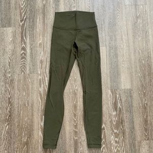 Lululemon Wunder Under High-Rise Leggings | Size 4